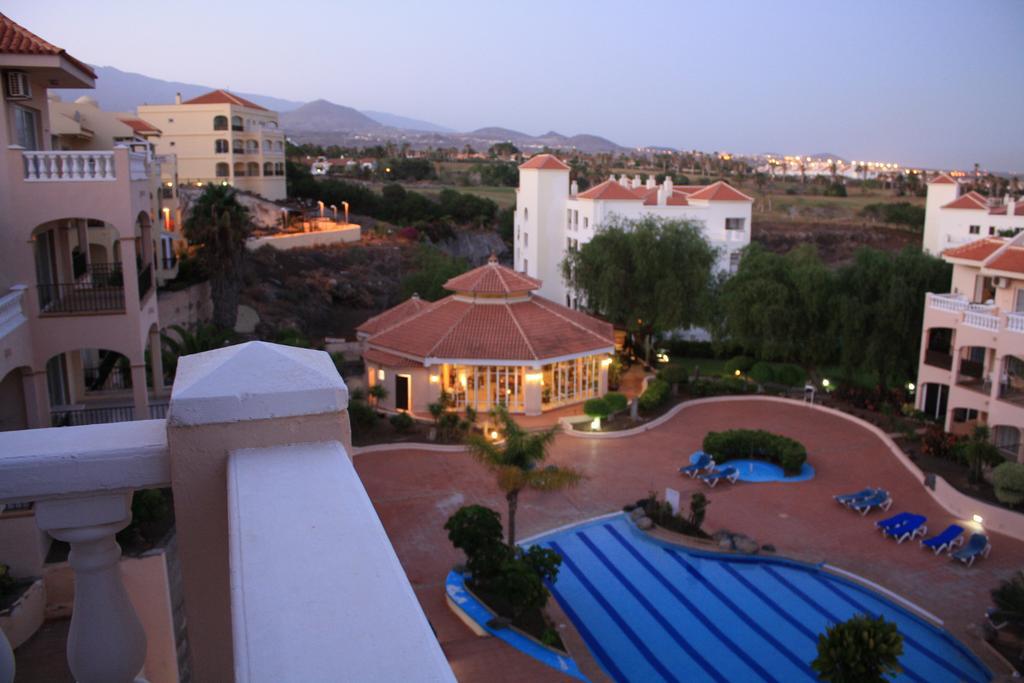 Apartment Golf Park Los Abrigos Quarto foto
